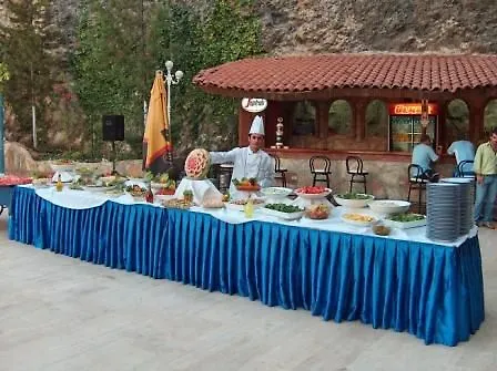 מלון Pirlanta 3*