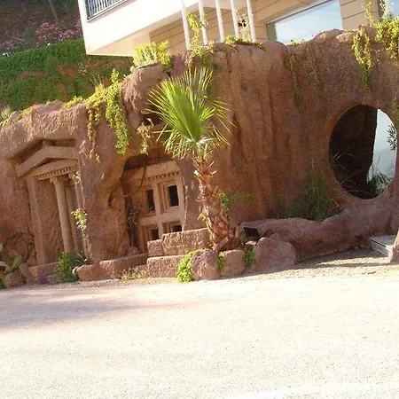 Pirlanta מלון 3*