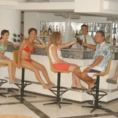 מלון Pirlanta 3*