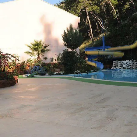 Hotel Pirlanta 3*