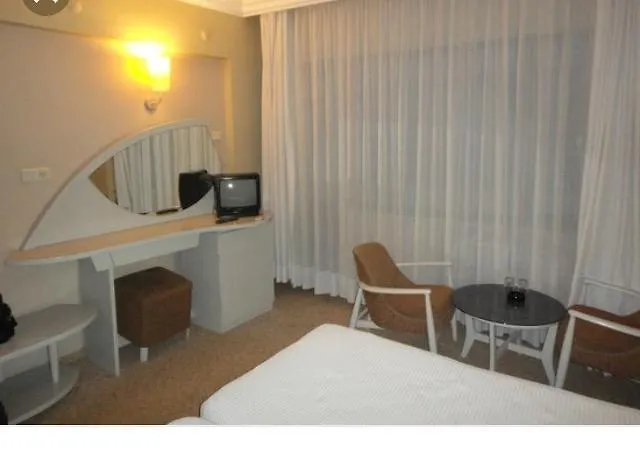 Pirlanta 费特希耶